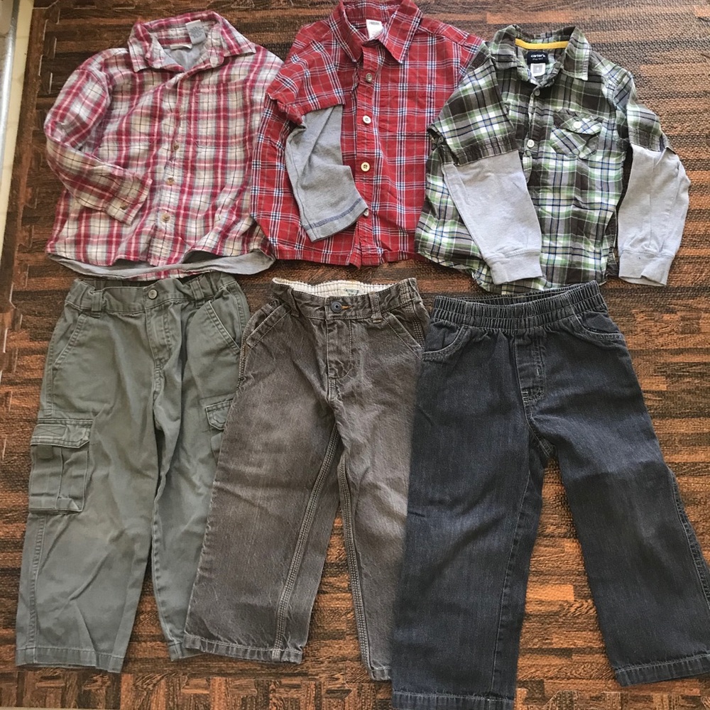 3 very good condition boy outfits 4T